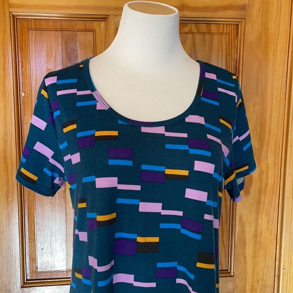 Lularoe classic tee - Picture 2 of 5